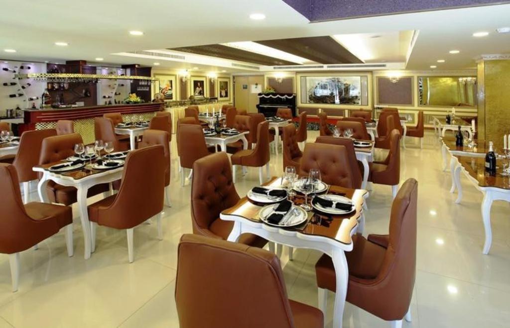 Golden Crown Hotel Saigon Ho Şi Min Exterior foto