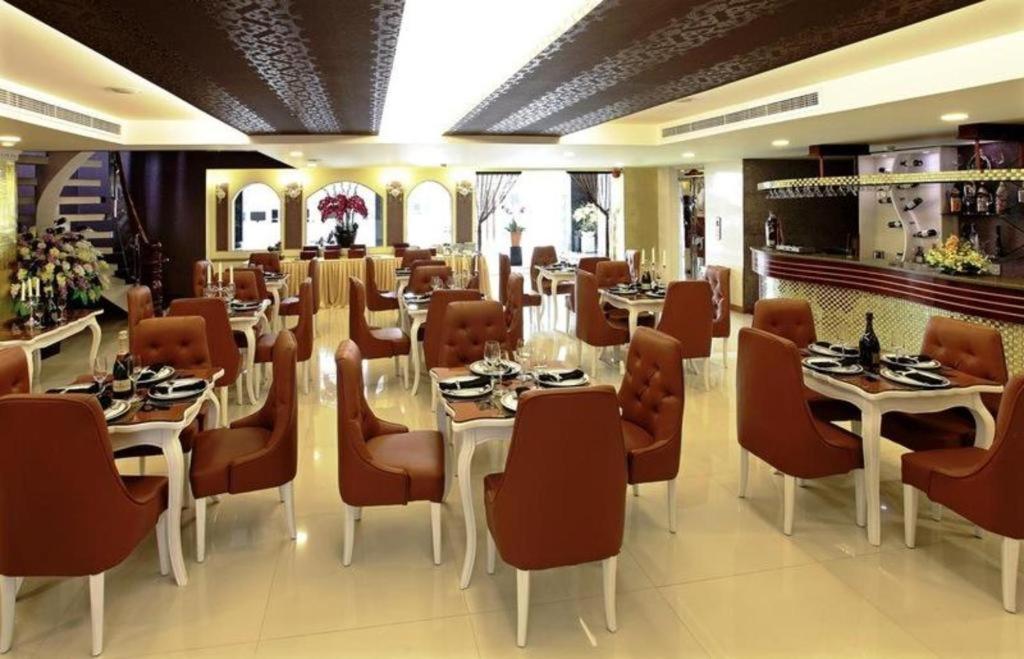 Golden Crown Hotel Saigon Ho Şi Min Exterior foto